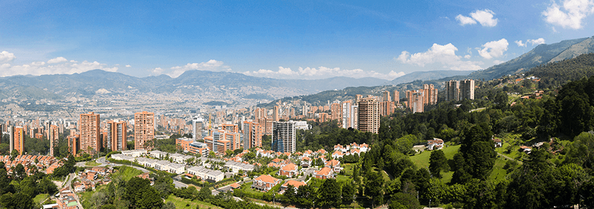 LAS MONTAÑAS EN MEDELLÍN SE PUEDEN OBSERVAR DE NUEVO GRACIAS A LA MEJORIA DEL AIRE